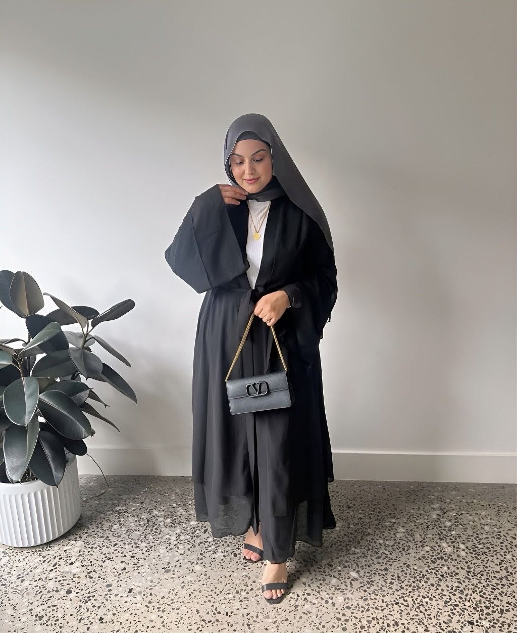 Black Pearl Open Abaya