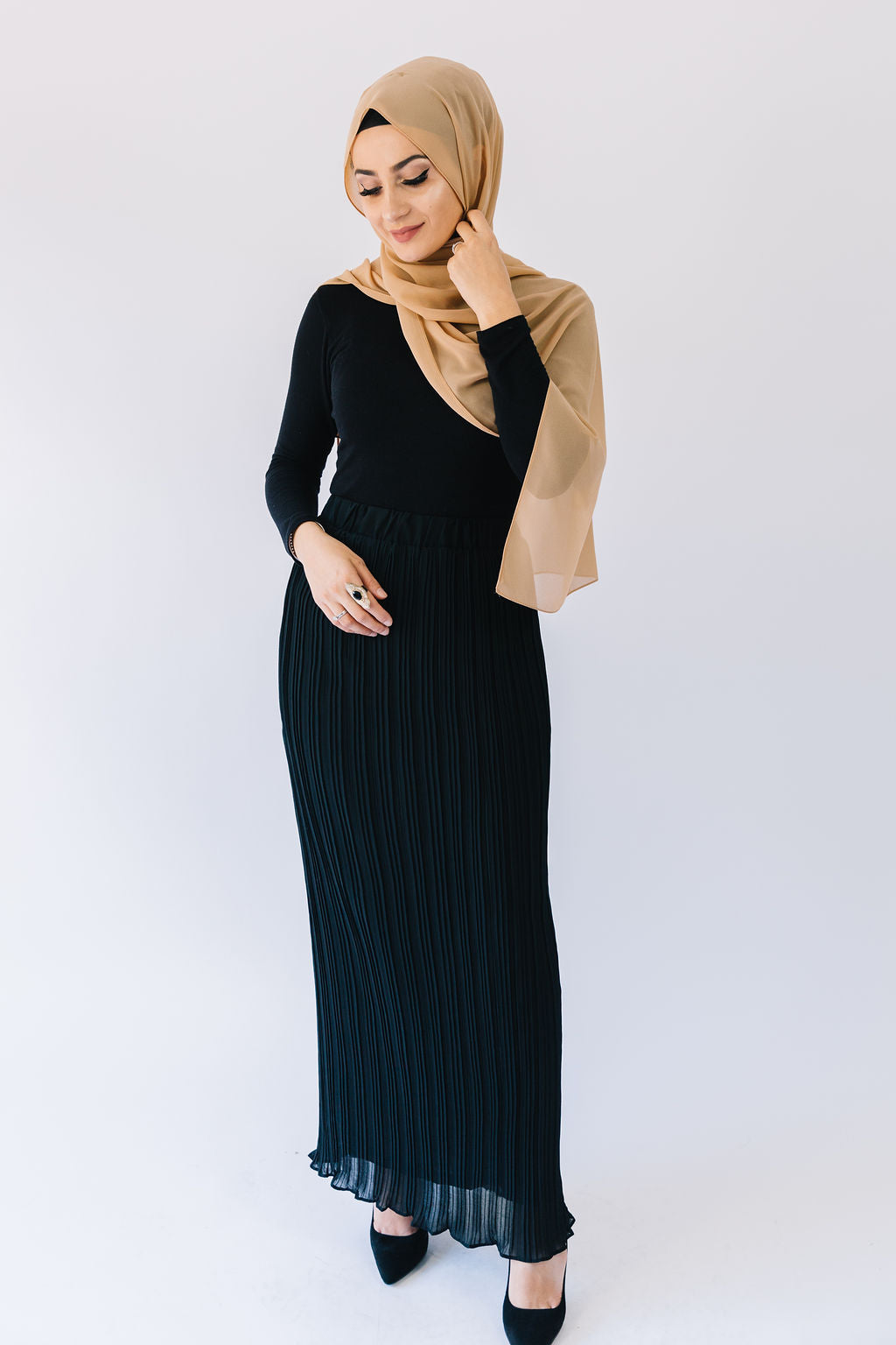 Sara Ribbed Skirt (Black)